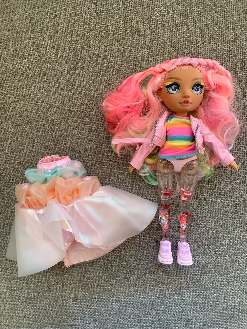 Rainbow High Sparkle & Shine Rosetta Fashion Doll with Sparkle Legs